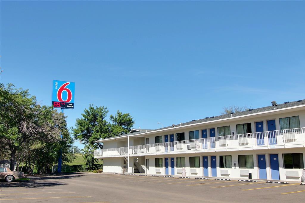 Motel 6-Bismarck, Nd מראה חיצוני תמונה