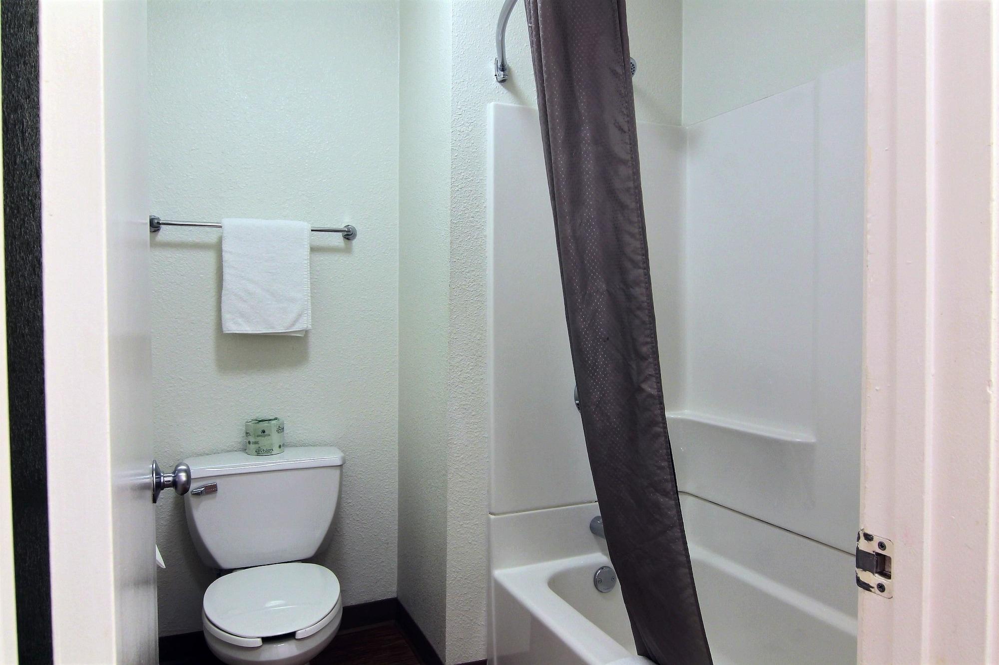 Motel 6-Bismarck, Nd מראה חיצוני תמונה